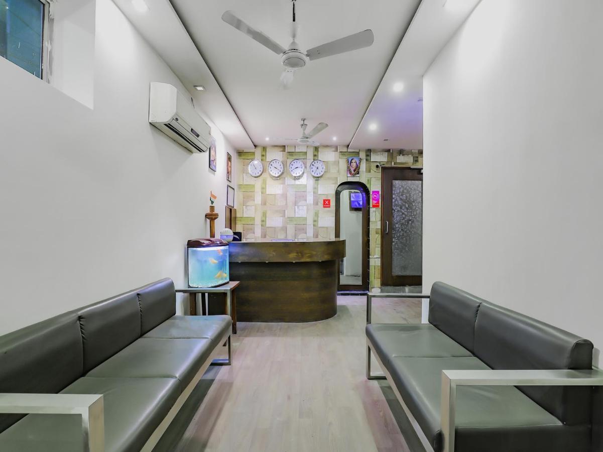 Oyo 80678 Shreenath Residency New Delhi Exterior photo